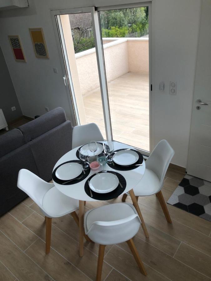 La Parenthese Balneo T2 Cosy De 40M² Avec Terrasse Apartment Ternay  Exterior photo