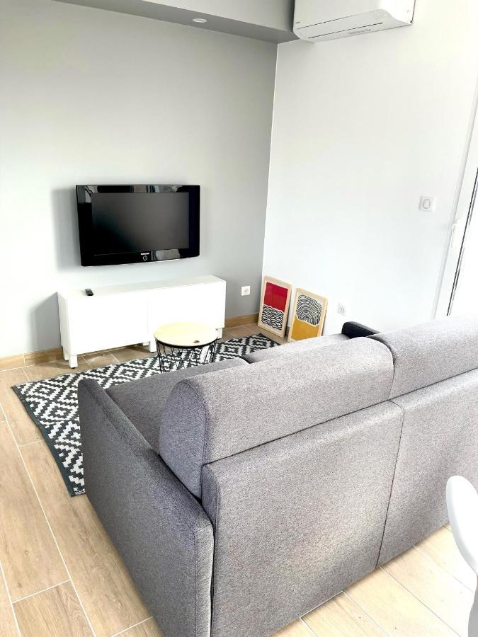 La Parenthese Balneo T2 Cosy De 40M² Avec Terrasse Apartment Ternay  Exterior photo